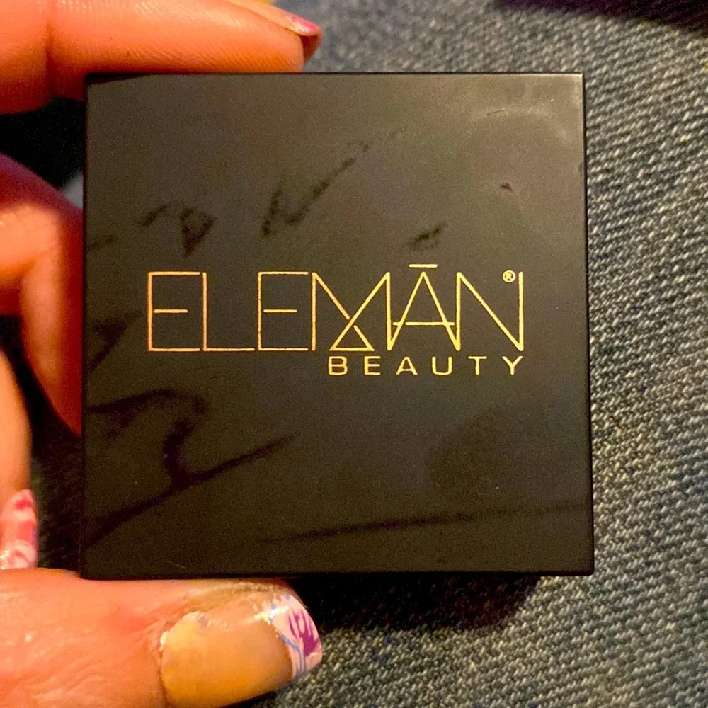 elemam beauty eyeshadow due in illuminate and amalfi 🐼🐼🐼